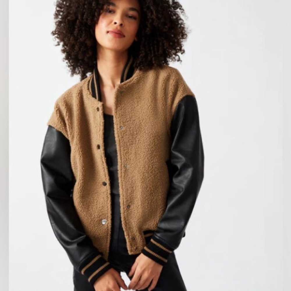 NWT Steve Madden Florence Bomber Jacket Faux Leather Teddy Sherpa Varsity Snap